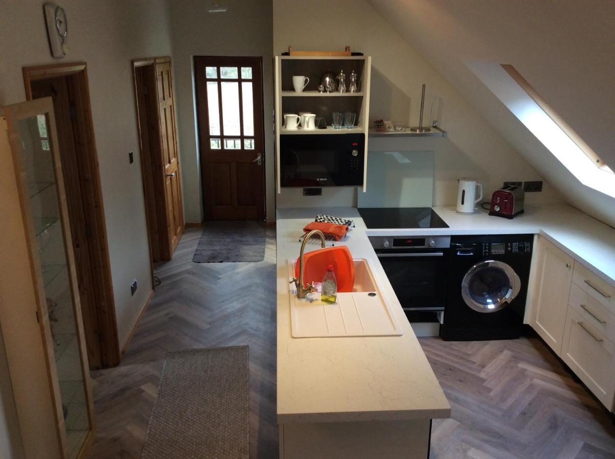 2 Bedroom Furnished Apartment In A Rural Position Stone  Extérieur photo