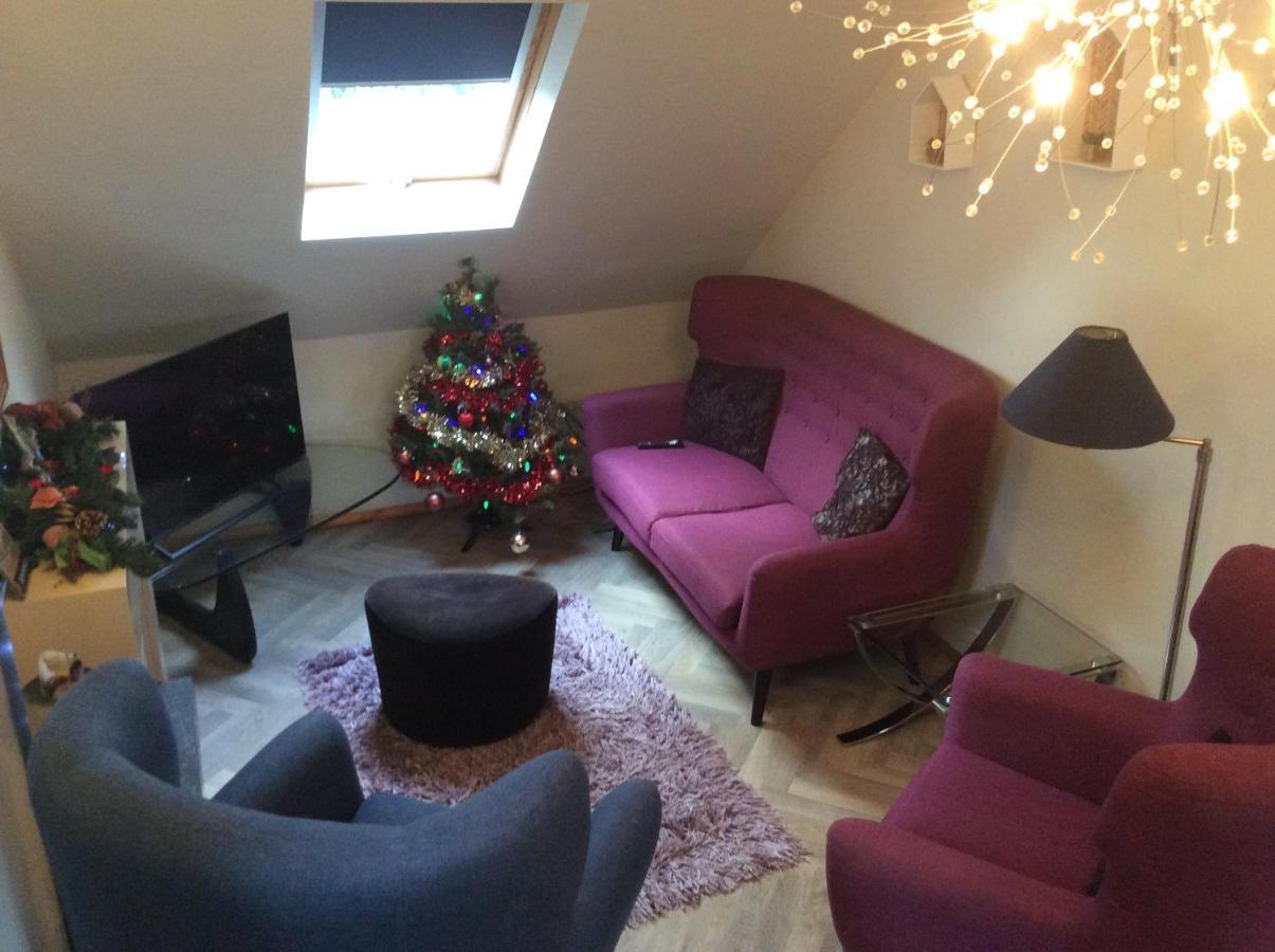 2 Bedroom Furnished Apartment In A Rural Position Stone  Extérieur photo