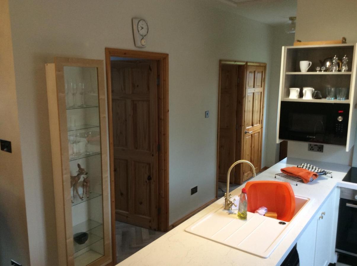 2 Bedroom Furnished Apartment In A Rural Position Stone  Extérieur photo