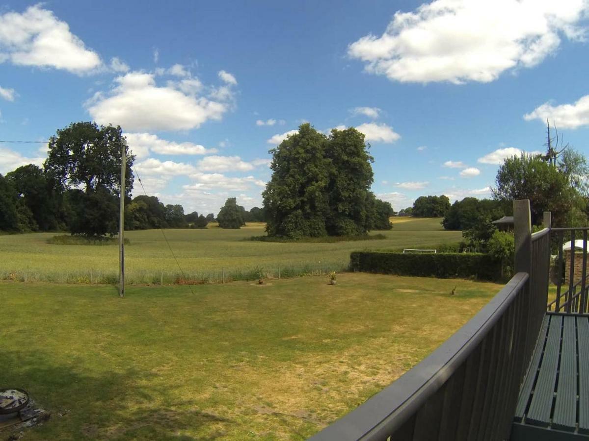 2 Bedroom Furnished Apartment In A Rural Position Stone  Extérieur photo